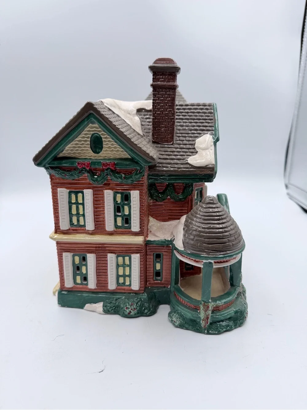 Holiday Victorian Ceramic House Figurine in Green and Red Vermont collection